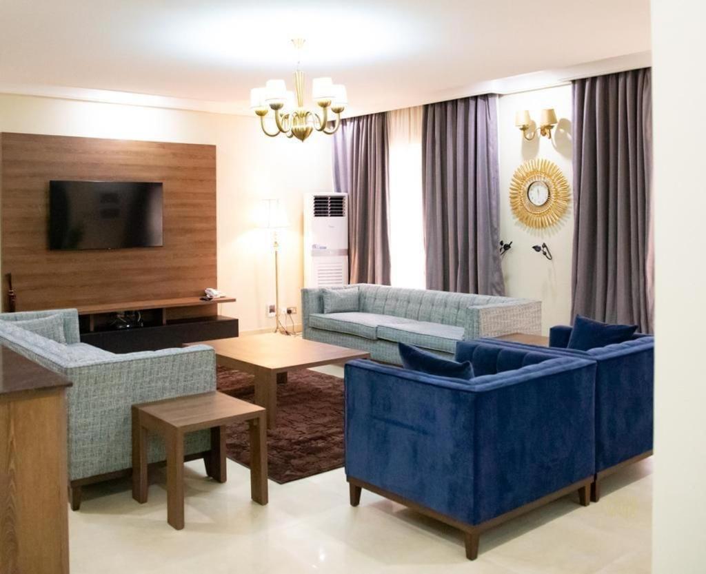 Metro Apartments ลากอส ภายนอก รูปภาพ