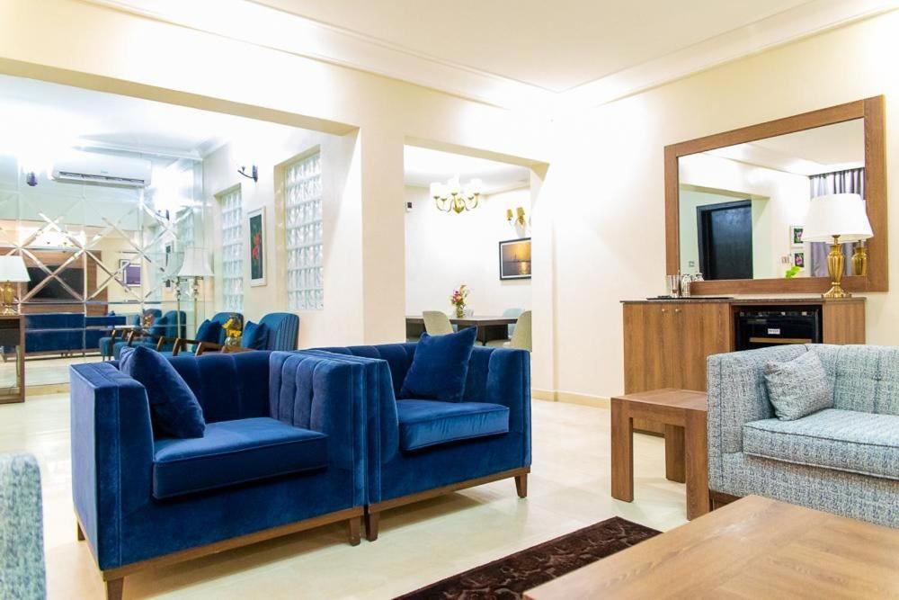 Metro Apartments ลากอส ภายนอก รูปภาพ