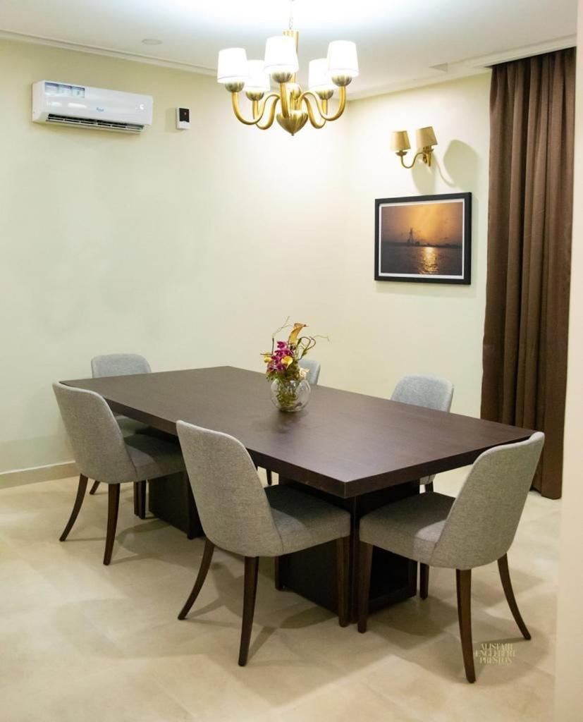 Metro Apartments ลากอส ภายนอก รูปภาพ